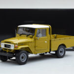Toyota Land Cruiser 40 4x4 Pickup Olive Kyosho 1:18 08958K Diecast - image 8 of 8