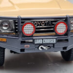 Toyota Land Cruiser 60 Beige With Optional Parts Kyosho 1:18 08956XBE Diecast - image 9 of 12