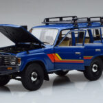 Toyota Land Cruiser 60 Blue With Optional Parts Kyosho 1:18 08956XBL Diecast - image 2 of 11