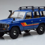 Toyota Land Cruiser 60 Blue With Optional Parts Kyosho 1:18 08956XBL Diecast