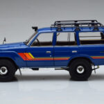 Toyota Land Cruiser 60 Blue With Optional Parts Kyosho 1:18 08956XBL Diecast - image 4 of 11