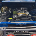 Toyota Land Cruiser 60 Blue With Optional Parts Kyosho 1:18 08956XBL Diecast - image 9 of 11