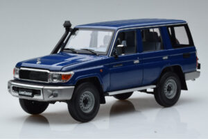 Toyota Land Cruiser J76 Blue Almost Real 1:18 870101 Diecast