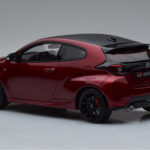 Toyota GR Yaris Red Otto 1:18 OT1003 Resin - image 5 of 6