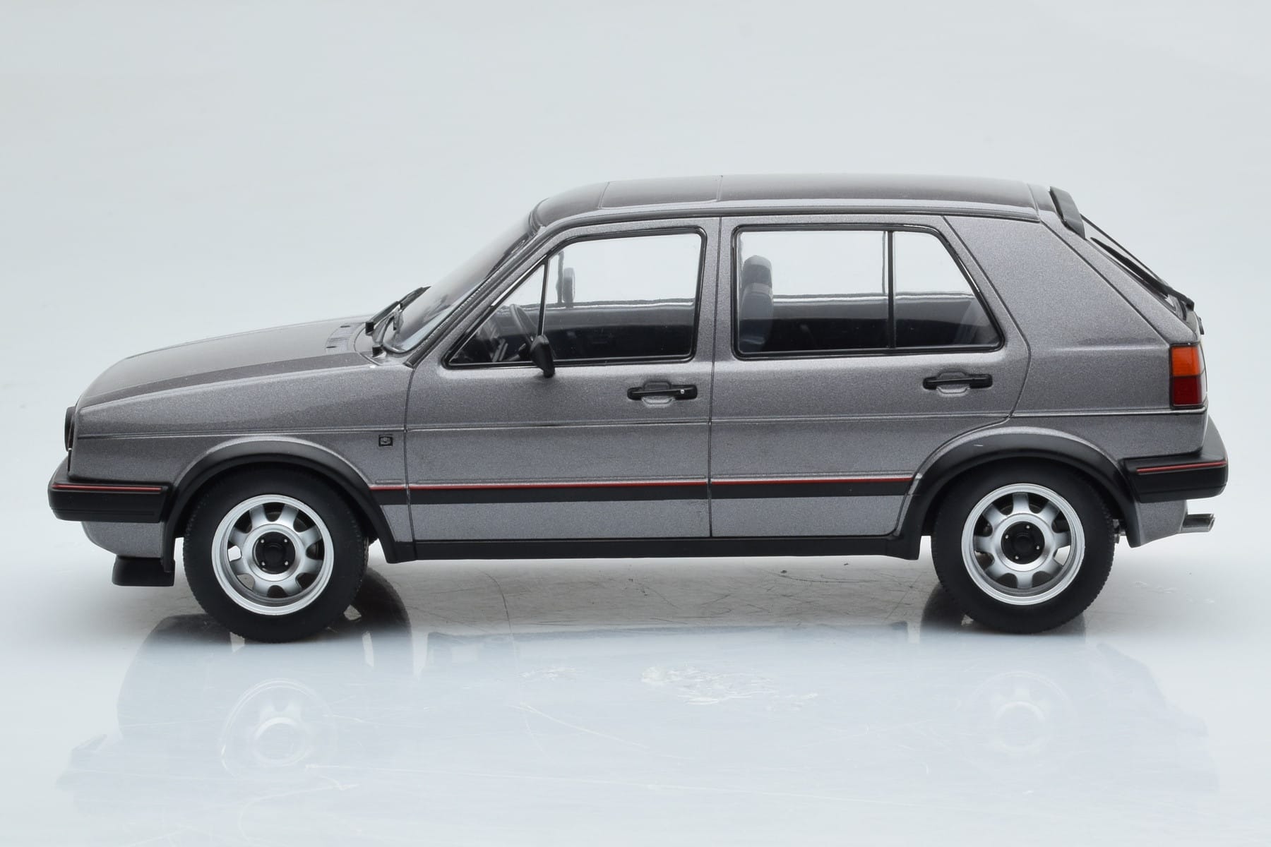 Volkswagen Golf GTI Mk2 Gray MCG 1:18 MCG18390 Diecast - image 3 of 6