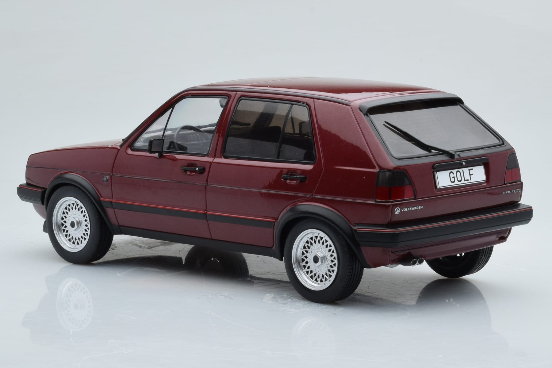 Volkswagen Golf GTI Mk2 Red MCG 1:18 MCG18391 Diecast - image 5 of 6