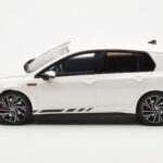 Volkswagen Golf GTI Mk8 Clubsport White Otto 1:18 OT986 Resin - image 3 of 6