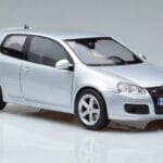 Volkswagen Golf GTI Mk5 Pirelli Edition Silver Norev 1:18 188425 Diecast - image 5 of 7