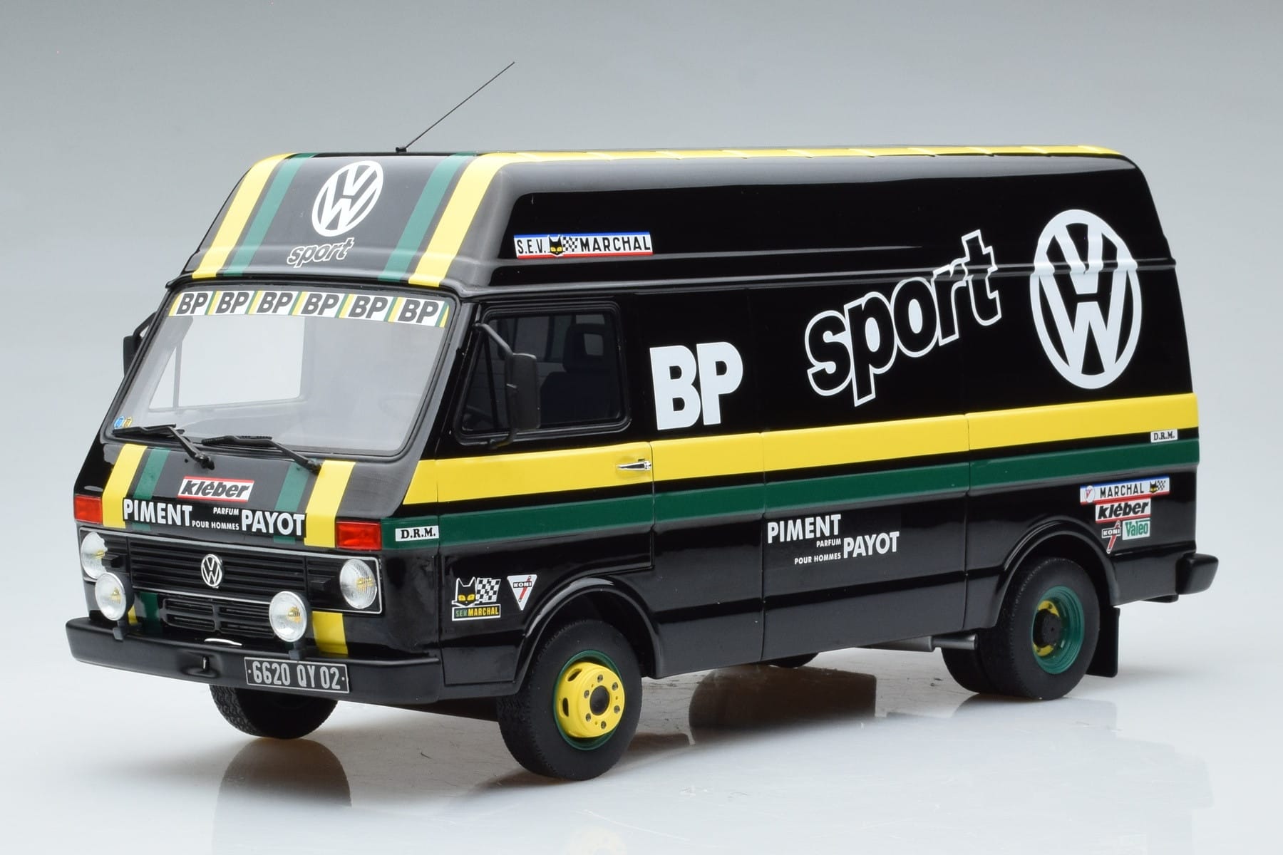 Volkswagen LT35 + Golf 1 GTI Group 2 Black Otto 1:18 OT353 Resin - image 6 of 6
