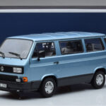Volkswagen T3 Multivan Blue Norev 1:18 188544 Diecast - image 6 of 6