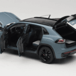 Volkswagen Teramont X Grey FAW 1:18 ZVB000003B Diecast - image 5 of 8