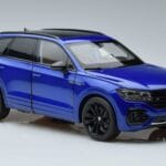 Volkswagen Touareg CR Blue FAW 1:18 LTC761021BLU Diecast - image 5 of 7