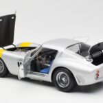 Ferrari 250 GTO #172 Tour de France Automobile 1964 Kyosho 1:18 08434C Diecast - image 5 of 8