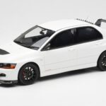 Mitsubishi Lancer Evo VIII MR FQ-400 White Otto 1:18 OT777 Resin