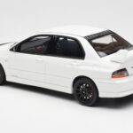 Mitsubishi Lancer Evo VIII MR FQ-400 White Otto 1:18 OT777 Resin - image 5 of 6
