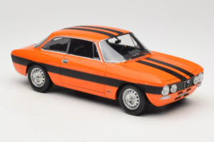 Alfa Romeo 2000 GTV Orange Norev 1:18 187918 Diecast - image 6 of 8