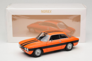 Alfa Romeo 2000 GTV Orange Norev 1:18 187918 Diecast - image 8 of 8