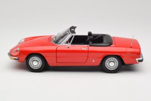 Alfa Romeo 2000 Spider Red Minichamps 1:18 180120930 Diecast - image 4 of 8