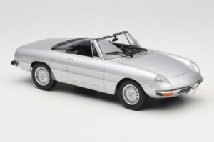 Alfa Romeo 2000 Spider Silver Norev 1:18 187884 Diecast - image 4 of 6