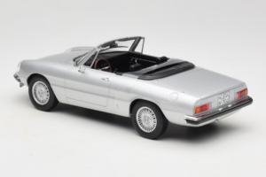 Alfa Romeo 2000 Spider Silver Norev 1:18 187884 Diecast - image 5 of 6