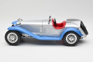 Alfa Romeo 2300 Spider Silver Blue Bburago 1:18 3008 Diecast - image 4 of 8