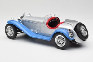 Alfa Romeo 2300 Spider Silver Blue Bburago 1:18 3008 Diecast - image 7 of 8