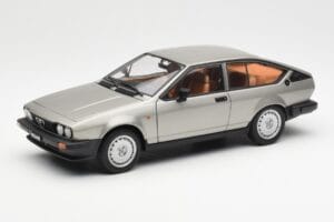 Alfa Romeo Alfetta GTV 2.0 Grey Metallic AUTOart 1:18 70147 Diecast