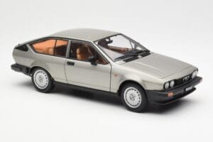 Alfa Romeo Alfetta GTV 2.0 Grey Metallic AUTOart 1:18 70147 Diecast - image 6 of 8
