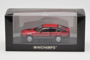 Alfa Romeo Alfetta GTV6 Red Minichamps 1:43 400120140 Diecast - image 4 of 4