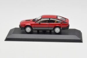 Alfa Romeo Alfetta GTV6 Red Minichamps 1:43 400120140 Diecast