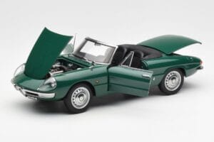 Alfa Romeo Duetto Spider Green AUTOart 1:18 70138 Diecast - image 2 of 8