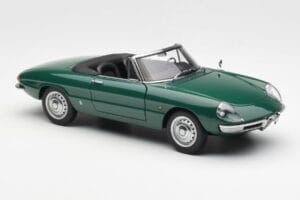 Alfa Romeo Duetto Spider Green AUTOart 1:18 70138 Diecast - image 6 of 8