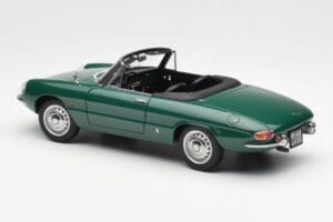 Alfa Romeo Duetto Spider Green AUTOart 1:18 70138 Diecast - image 7 of 8