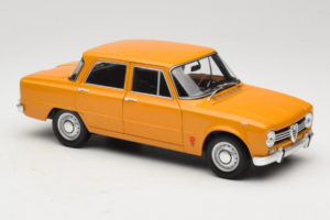 Alfa Romeo Giulia 1300 Super Orange Minichamps 1:18 180120900 Diecast - image 6 of 8