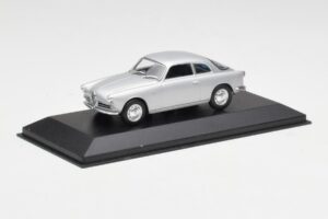 Alfa Romeo Giulietta Sprint Silver Minichamps 1:43 400120400 Diecast - image 2 of 4