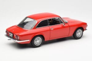Alfa Romeo GT 1300 Junior LHD Red AUTOart 1:18 70131 Diecast - image 3 of 8
