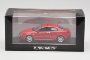 Alfa Romeo GT Alfa Red Minichamps 1:43 400120321 Diecast - image 4 of 4