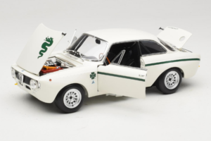 Alfa Romeo GTA 1300 Junior White Minichamps 1:18 100120501 Diecast - image 2 of 8