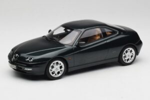 Alfa Romeo GTV 916 Coventry Green Metallic Norev 1:18 187842 Diecast
