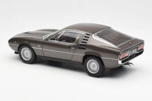 Alfa Romeo Montreal Brown Metallic AUTOart 1:18 70173 Diecast - image 7 of 8