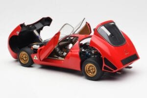 Alfa Romeo 33 Stradale Red AUTOart 1:18 70191 Diecast - image 5 of 8