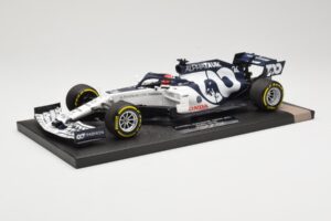 AlphaTauri Honda AT01 #26 D. Kvyat Italian GP 2020 Minichamps 1:18 117200826 Diecast - image 2 of 6
