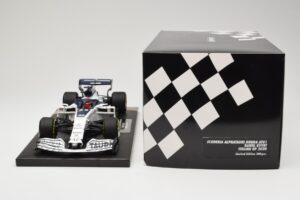 AlphaTauri Honda AT01 #26 D. Kvyat Italian GP 2020 Minichamps 1:18 117200826 Diecast - image 6 of 6