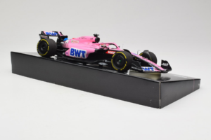 Alpine A522 BWT #14 F. Alonso BWT Alpine F1 Team Bahrain Grand Prix 2022 Minichamps 1:18 147220114 Resin - image 4 of 7