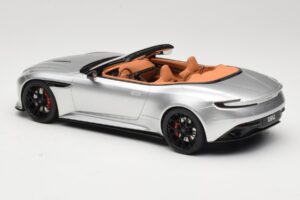 Aston Martin DB12 Volante Silver GT Spirit 1:18 GT945 Resin - image 5 of 6