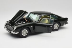 Aston Martin DB5 California Sage Chrono 1:18 H1001 Diecast - image 2 of 8