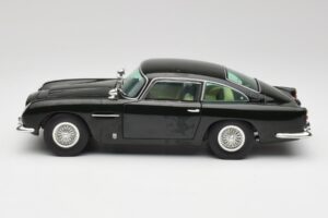 Aston Martin DB5 California Sage Chrono 1:18 H1001 Diecast - image 4 of 8