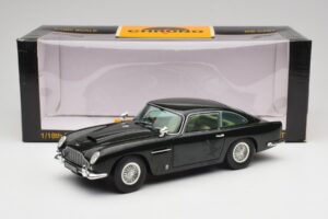 Aston Martin DB5 California Sage Chrono 1:18 H1001 Diecast - image 8 of 8