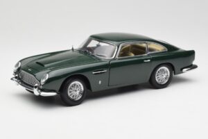 Aston Martin DB5 RHD Green AUTOart 1:18 70024 Diecast