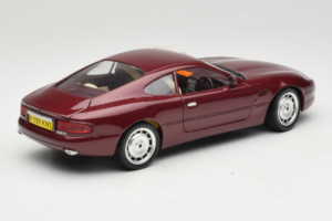 Aston Martin DB7 Red Guiloy 1:18 67550 Diecast - image 3 of 8